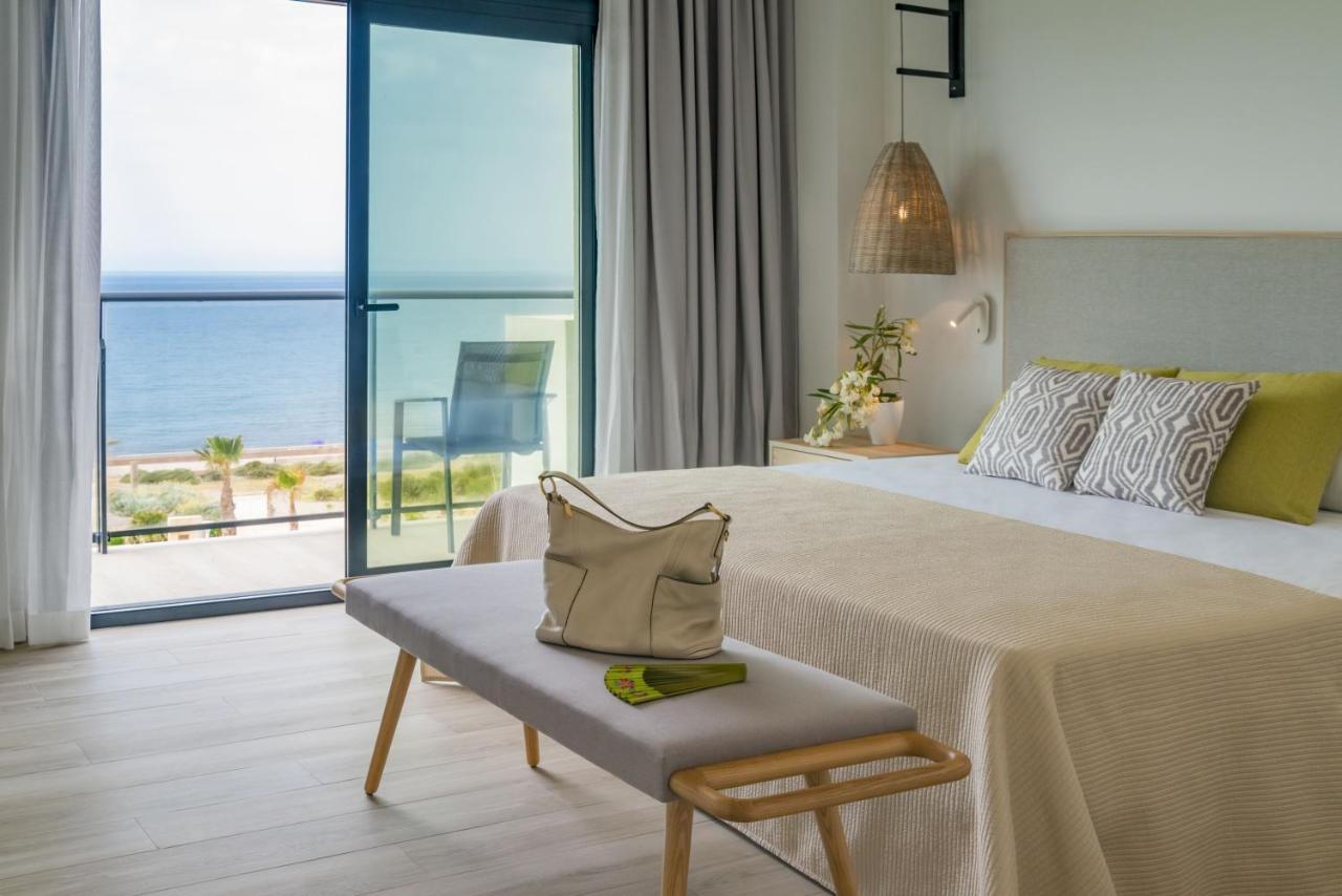 Cabogata Beach Hotel 雷塔马尔 外观 照片 A bedroom at the hotel