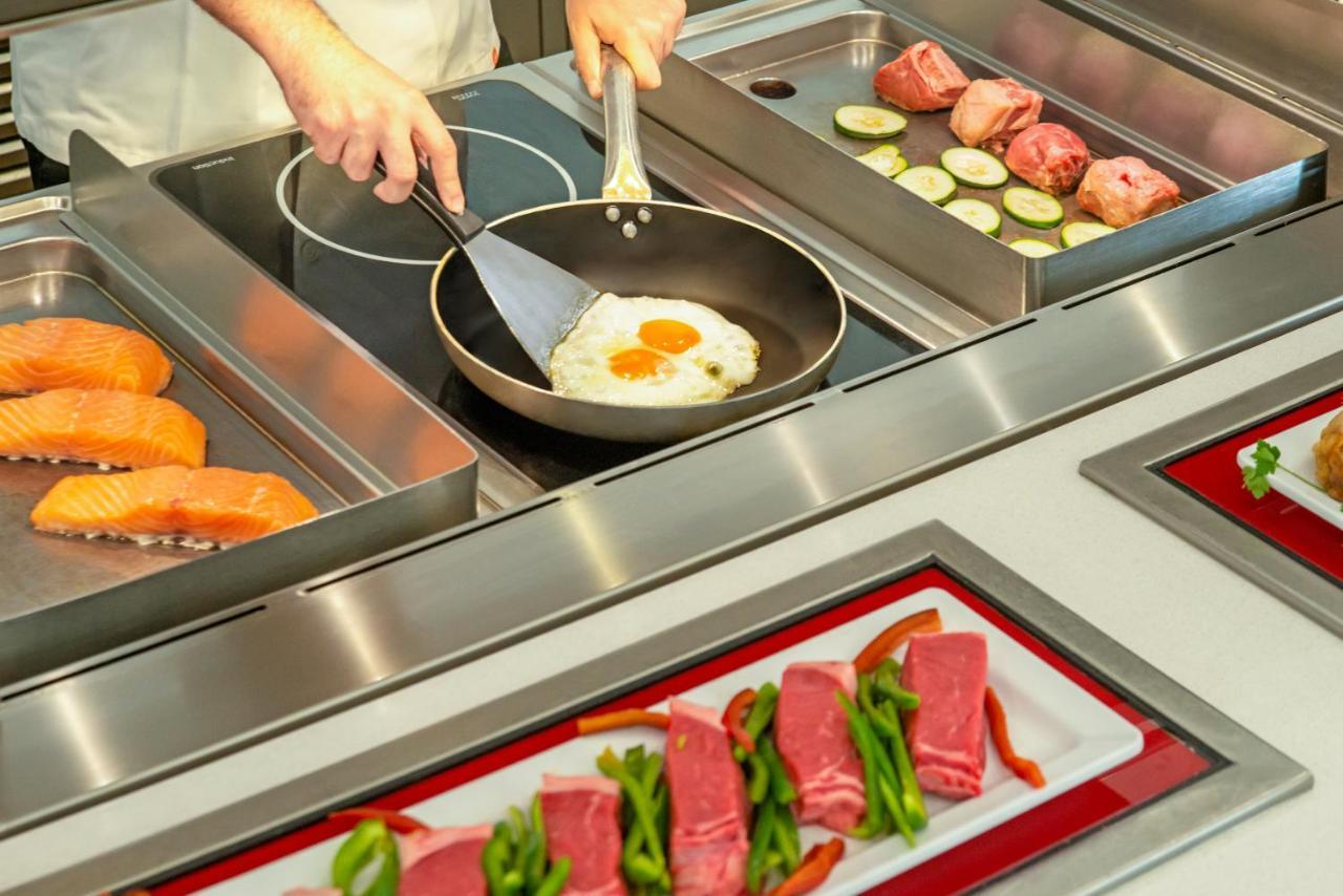 Cabogata Beach Hotel 雷塔马尔 外观 照片 A commercial kitchen